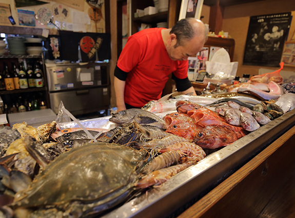 愛媛県松山市のさかな工房丸万 旬のさかなを一番旨い食べ方で